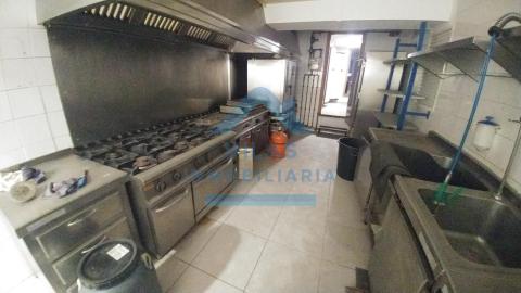 LOCAL EN ROSALIA DE CASTRO - MILLADOIRO