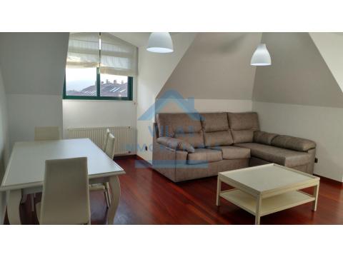 ATICO CON DOS PLAZAS DE GARAJE EN RUA MAGDALENA - MILLADOIRO