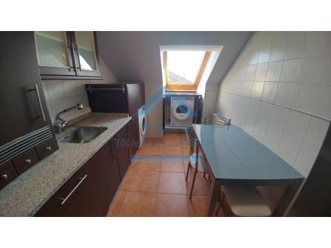 ATICO CON DOS PLAZAS DE GARAJE EN RUA MAGDALENA - MILLADOIRO