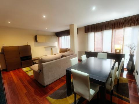 PISO DE 4 DORMITORIOS CON UNA PLAZA DE GARAJE.  OPCIONAL UNA SEGUNDA PLAZA