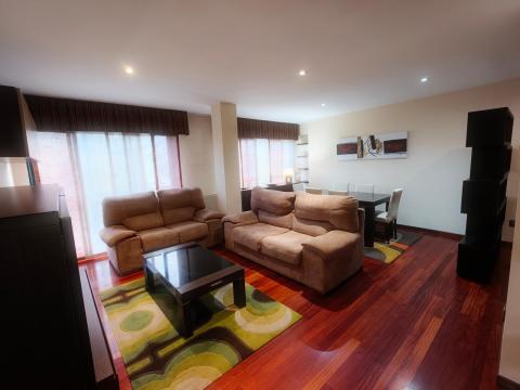 PISO DE 4 DORMITORIOS CON UNA PLAZA DE GARAJE.  OPCIONAL UNA SEGUNDA PLAZA